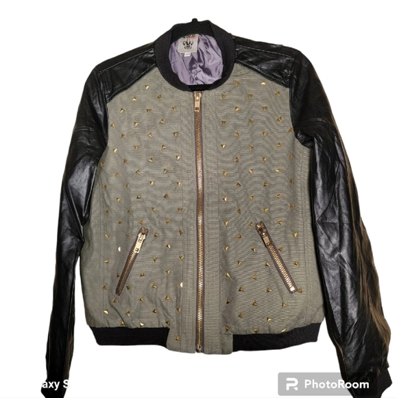 Vocal Womens Jacket Green W/Black Sleeves Gold Traingle Studs & Zippers Size M - Picture 2 of 10
